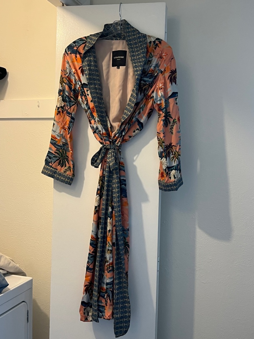 Le Superbe New Dress/Robe